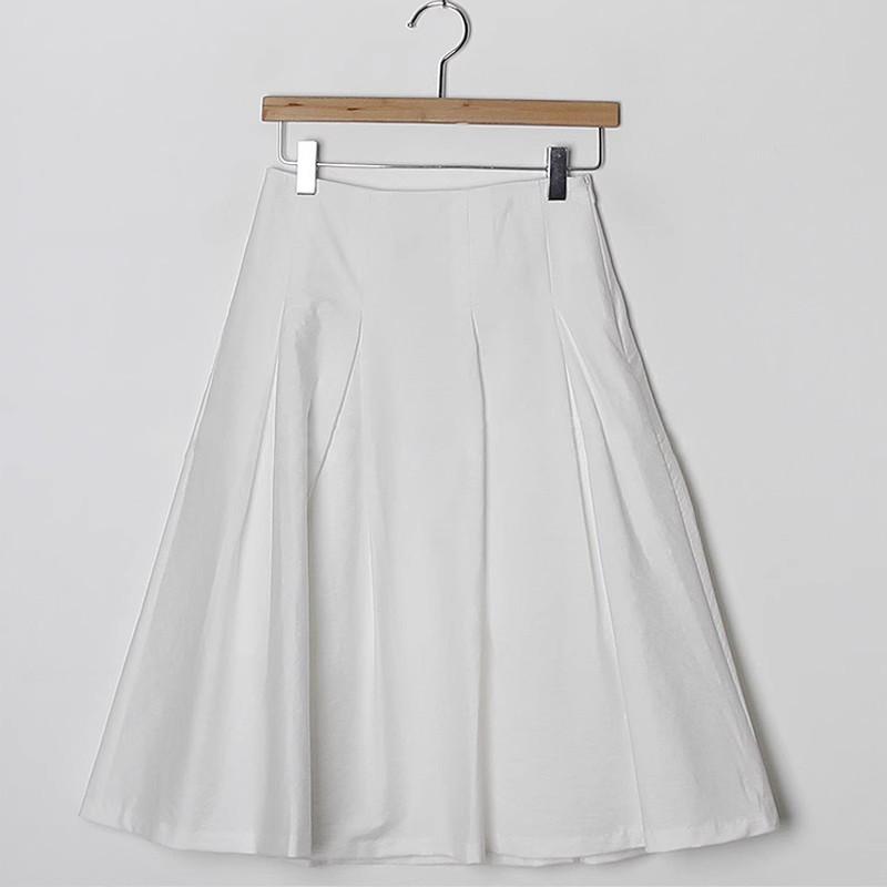 Black Pleated Midi Skirt: Women's A-line Casual Swing for Spring & Autumn - Petite Sizes Available