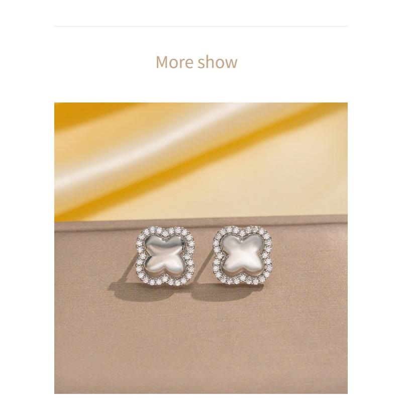 Womens Light Luxury Four Leaf Clover Inlaid Zircon Full Diamond Stud Earrings Jewelry
