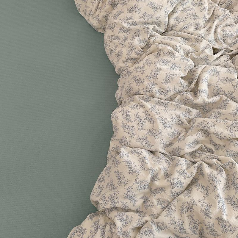 4 Piece Bedding Set Double Layer Gauze Quilt Cover Bed Sheet Pillow Cases Student Duvet Cover Fitted Sheet Soft Comfortable Bedding Set