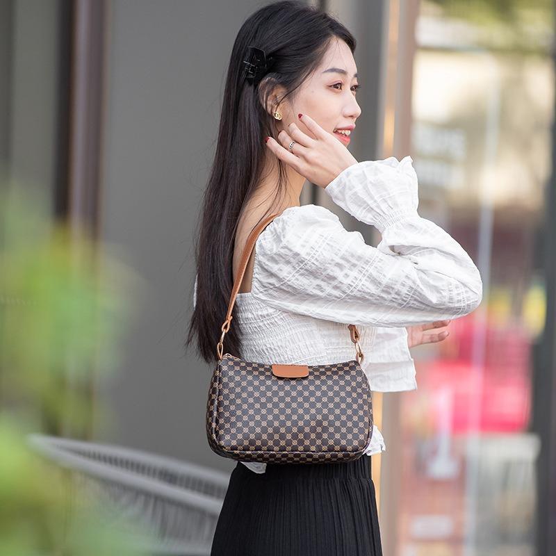 Printed Polka Dot Shoulder Zipper Women's Bag New Fashion Casual Armpit Bag