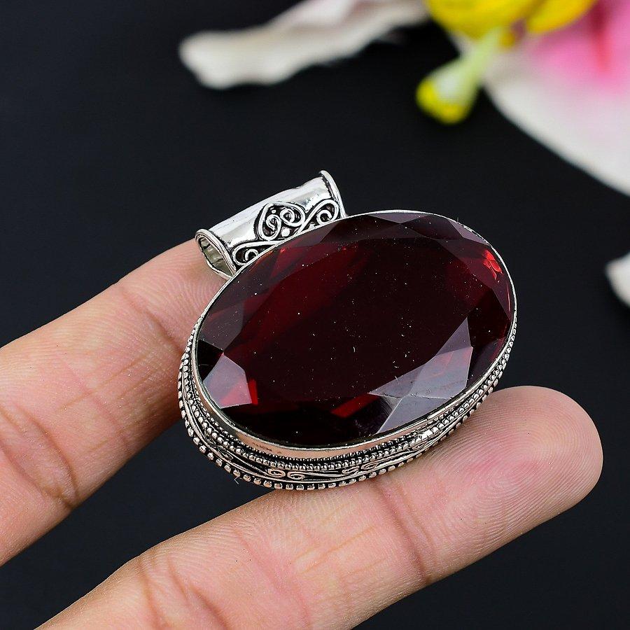 

Mozambique Garnet Gemstone 925 Sterling Silver Jewelry Pendant 2.36 KG-129