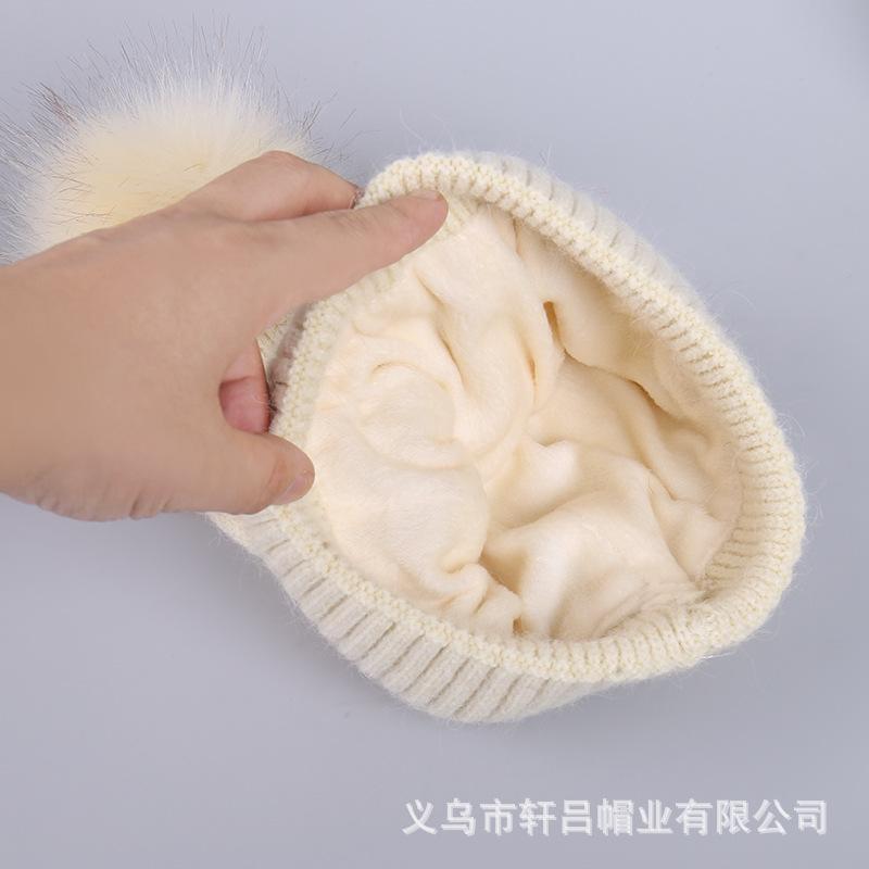 Thickened cold-proof and warm wool ball pullover hat autumn and winter European and American winter outdoor stacking hat knitted hat