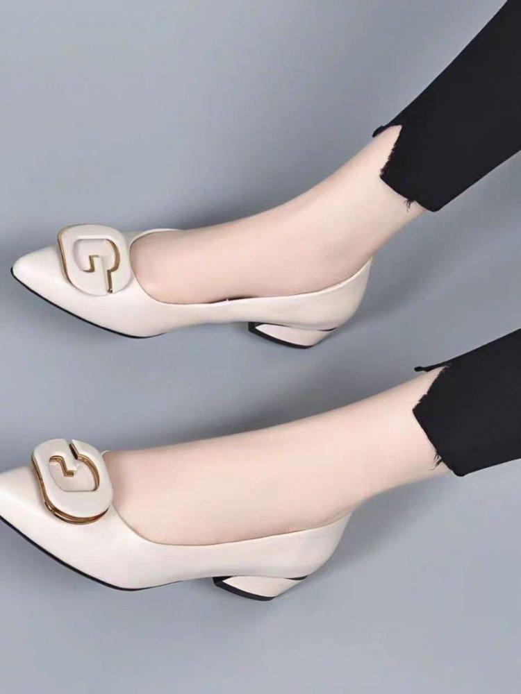 Thick heel single shoes autumn new shallow middle heel pointed ladyshoes Doudou shoes buckle four seasons shoes