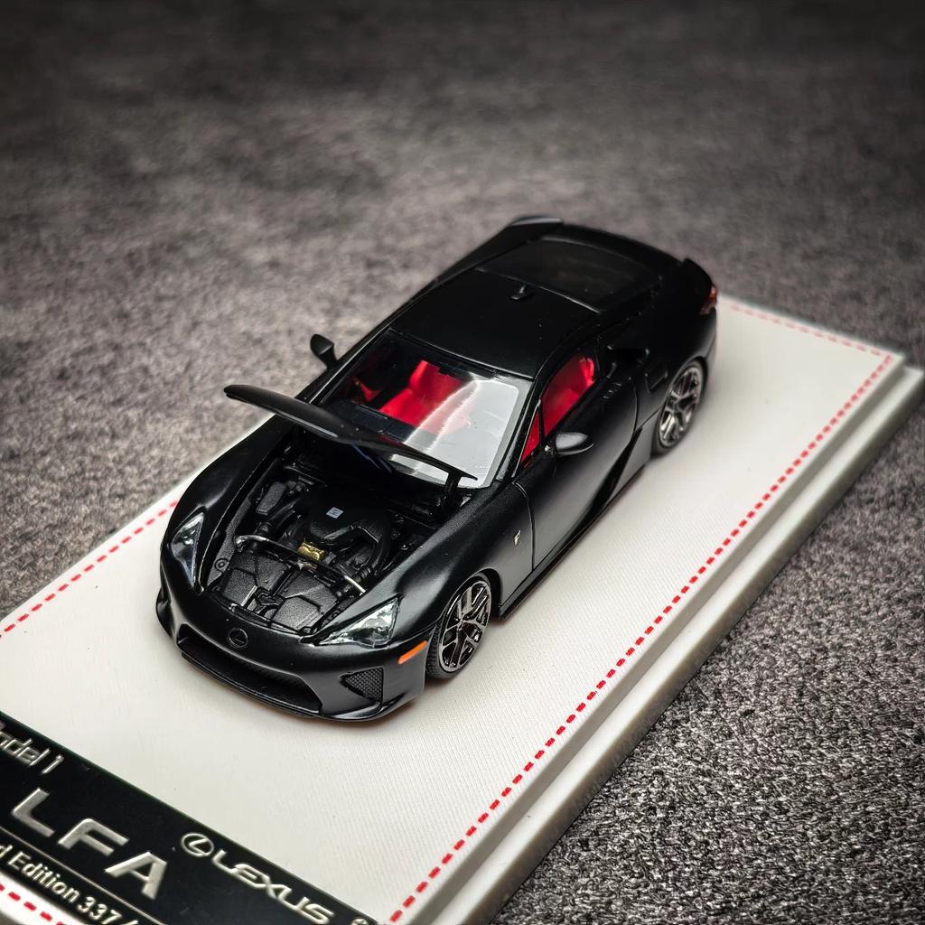 fxcr3 FH 1:64 Lexus LFA simulation static alloy car model, a festival gift toy for children, and a collectible decoration for adults.