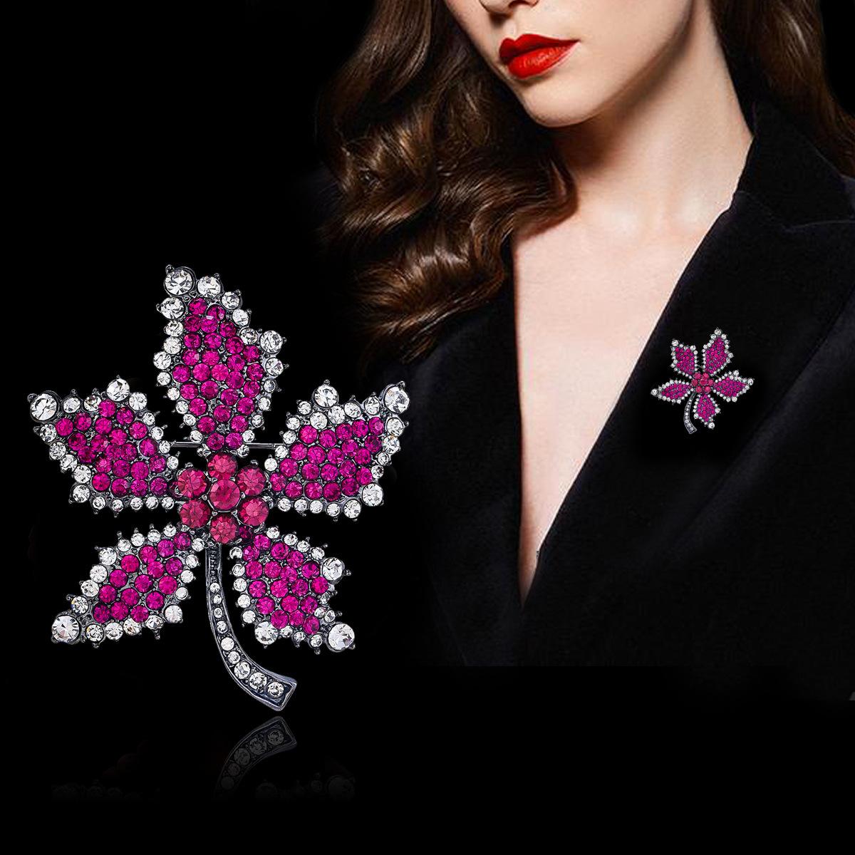 

Senior Canadian Maple Leaf Brooch Women s Summer Metal Pin Accessories Clothing Men s Hat Fixed Decorative Pendant