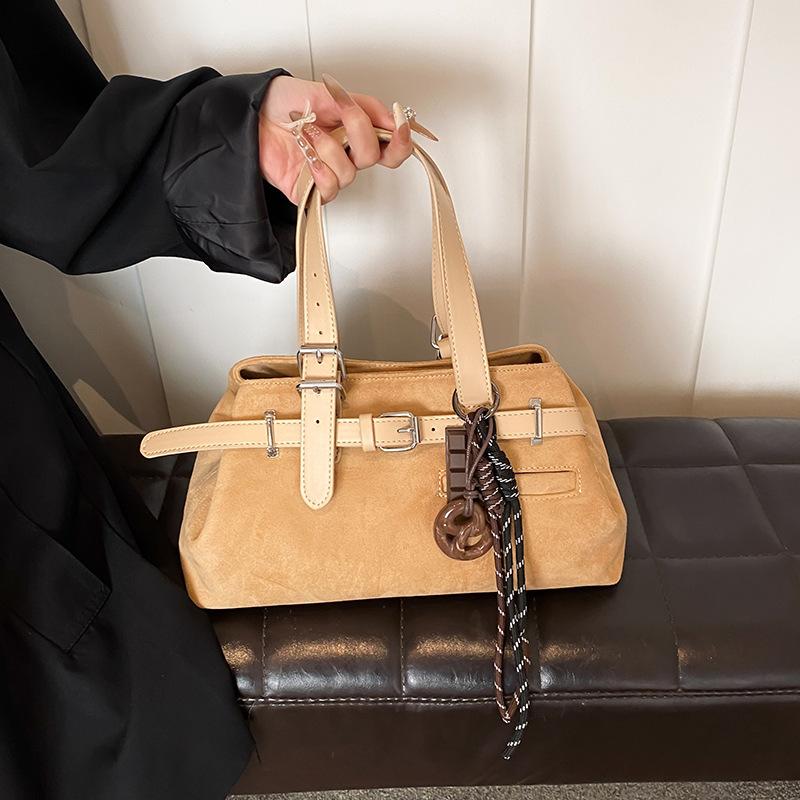 

Frosted Tote Foldable Large Capacity Vintage Design Tote Bag Belt Lock Shoulder Crossbody Bag no pendant