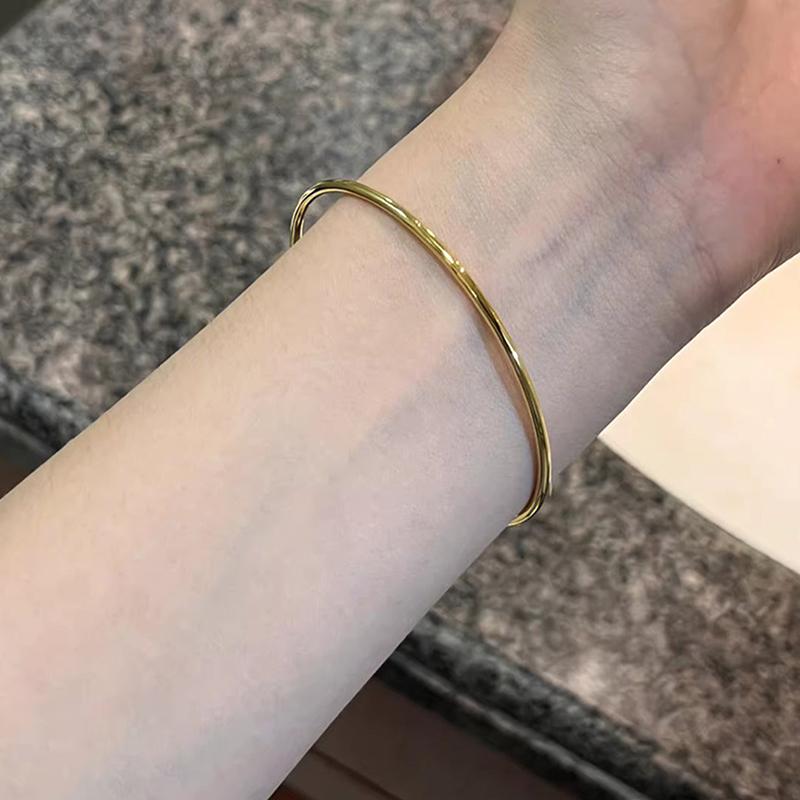 

Двойной маленький квадратный браслет Женский темперамент Не выцветающий браслет из титановой стали Ювелирный подарок 65mm