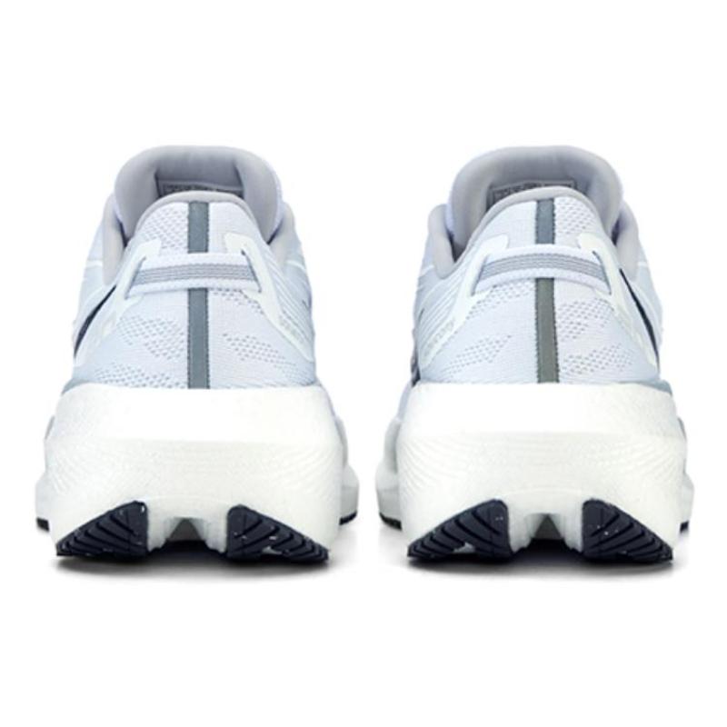 Saucony Triumph Victory 20 Slip Resistant Abrasion Resistant Low top Running Shoes Women's White Black Saucony S10759-11