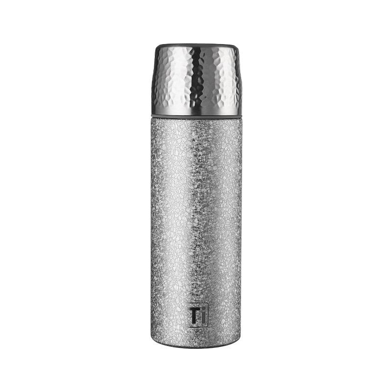 Titan-Wasserflasche Vakuumisoliert Doppelwandig Isoliert Flasche Flask mit Deckel Tasse Für Outdoor Klettern Laufen Tee Kaffee