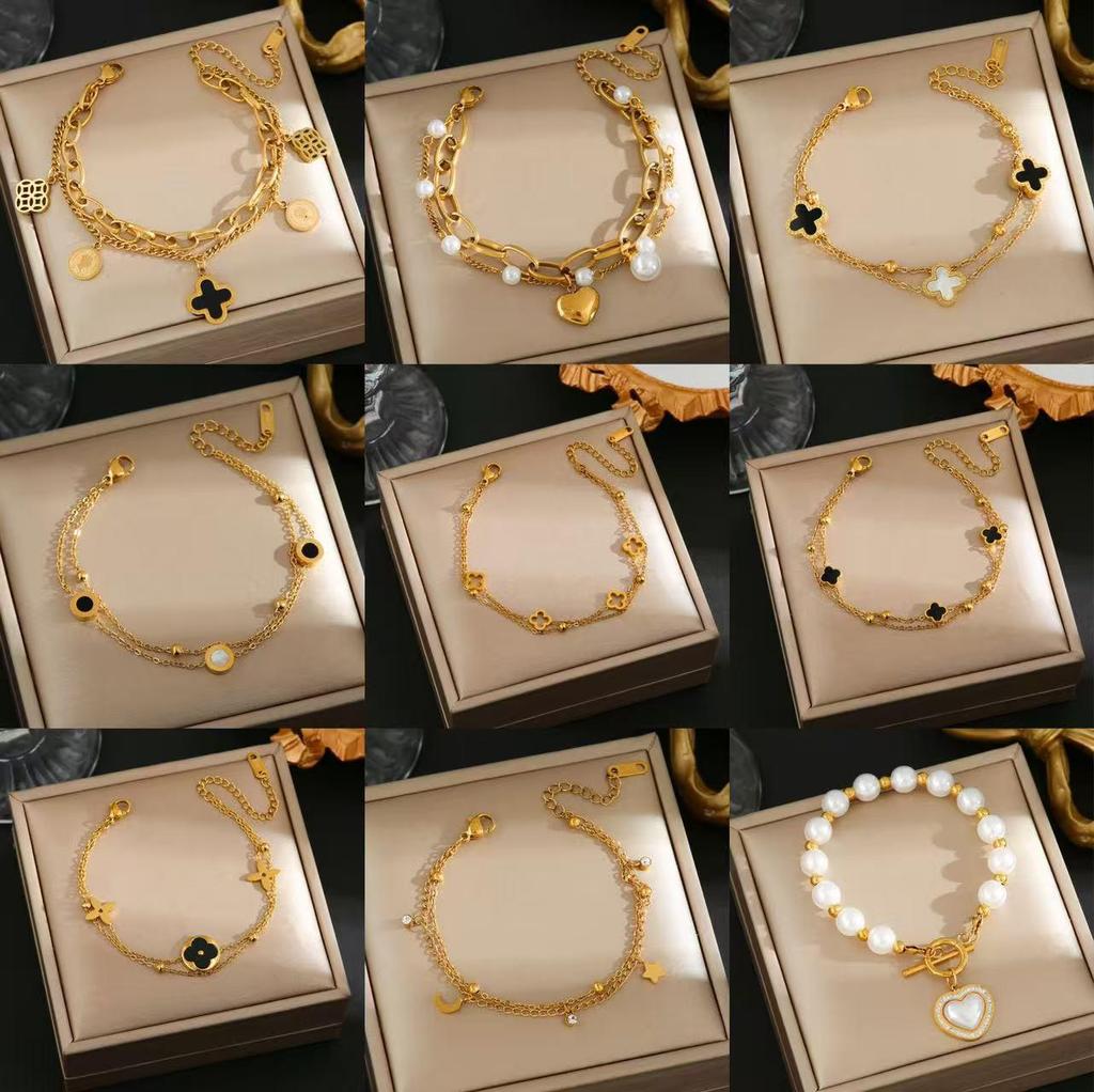Colorfast Korean-Japanese Titanium Steel Women's Bracelet - Versatile, Fashionable Hand Jewelry.