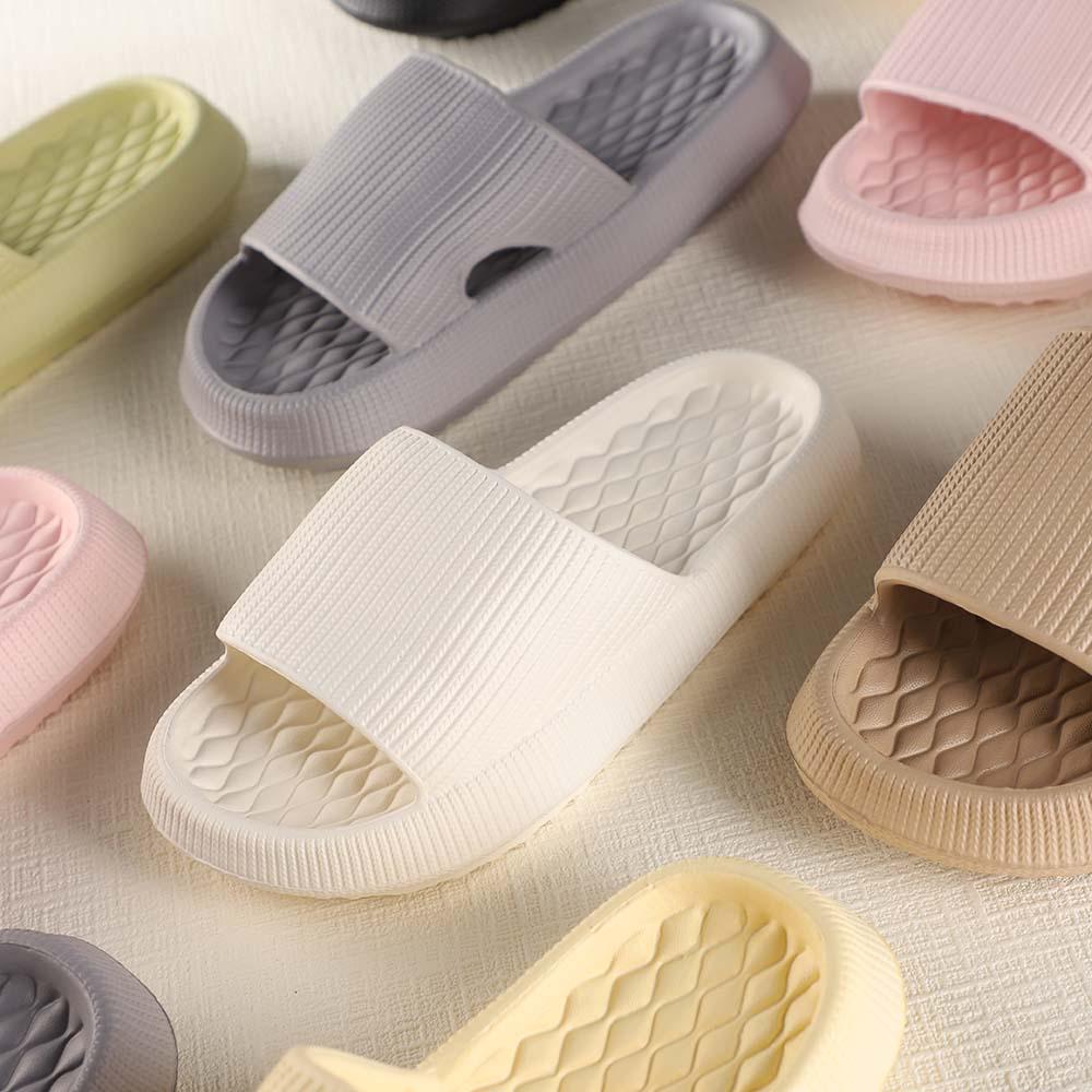 Damslippers med 4 cm tjock sula, sommar för inomhusbruk, Bekväm 'Gå på moln'-känsla, Herrsandaler i EVA, Andningsaktiva och Lättviktiga.