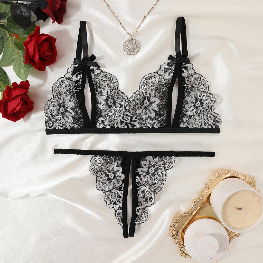 New Women Sexy Lingerie Red Bra Panties Set Cute Bow Ultrathin Lace Underwear Set Temptation Erotic  Outfits For Pretty Girls