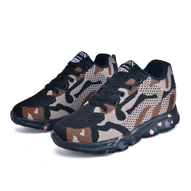 The new camouflage shoes are light and comfortable, and the inner height increases. Outdoor casual shoes are fashionable and breathable.