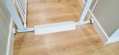 Gate Threshold Guard To Prevent Tripping and Facilitate Passage Gate Threshold Guard To Prevent Tripping and Facilitate Passage (WHITE)