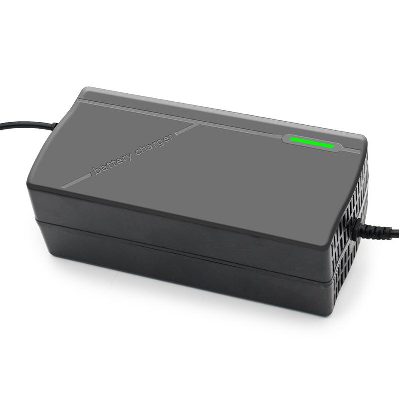 Lithium Battery Charger 60v5A Electric Scooter Battery Charger for E-Bike Hoverboard  67.2V/54.6V Battery Capacity чёрный