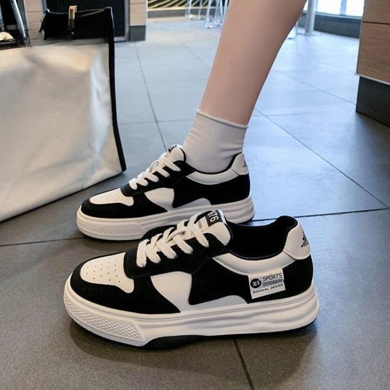 

Spring and Autumn New Fashionable Thick Bottom Casual Women s Sports Shoes White Running Female Students Vulcanized Shoes 40 чорний