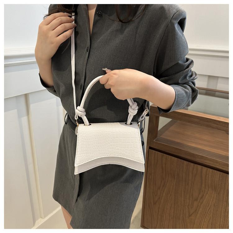 Trendy Street Style Pu Leather Handbag For Women Minimalist Square Shoulder Bag