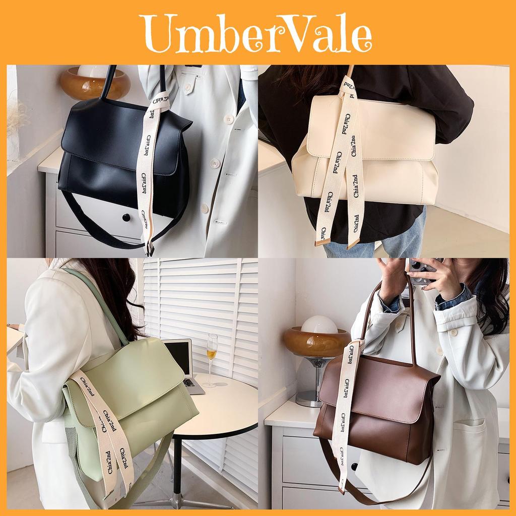 Fashionable Large Capacity Tote Bag With Top And Synthetic Leather Interior For Casual Outings