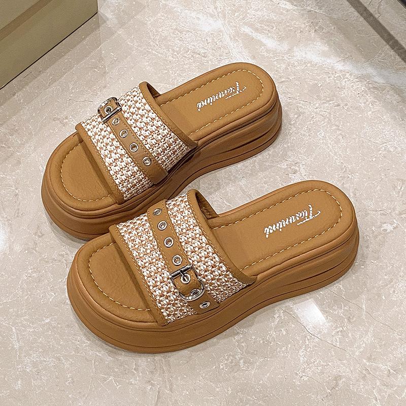 Thick-soled Mid-heeled Outer Slippers Sandals Soft-soled Women's Summer Weaving Fashion 2025 New Casual One-word Women