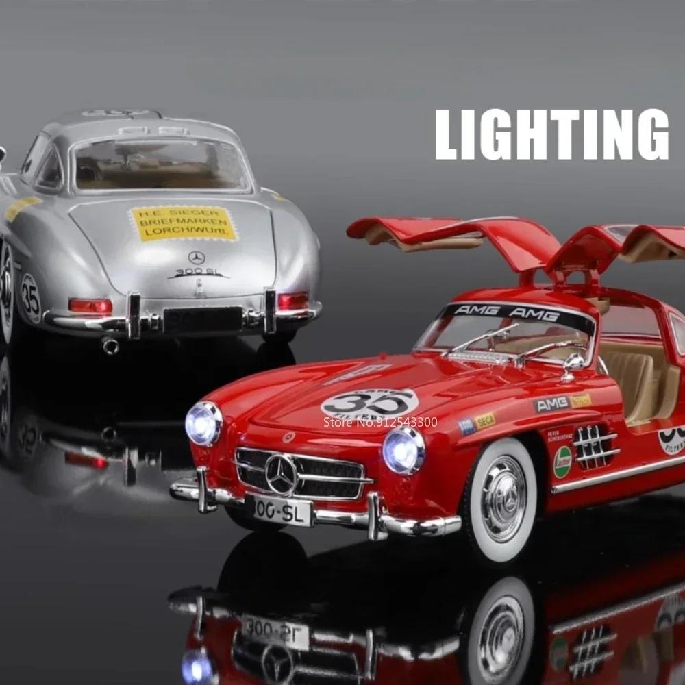 1:24 Scale 300SL Car Model Toy Alloy Diecast Doors Opened Pull Back Vintage Vehicle Models Toys Boys Kids Collection Gifts