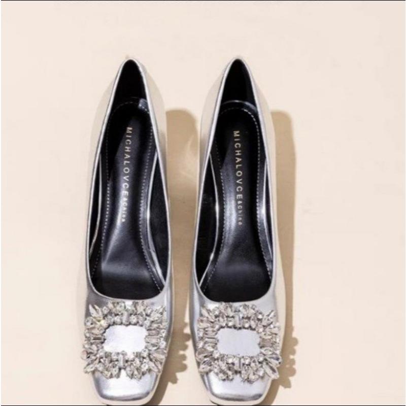 Mode 2024Nya Sommar Klackar Damsandaler Lyx Kristall Mellanfestskor Chunky Slingback Tofflor Designer Sexiga Pumps Fad