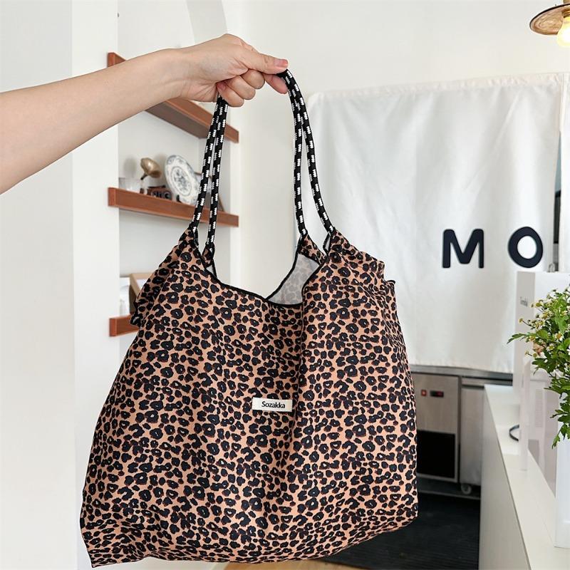 

4 Vintage Leopard Corduroy Shoulder Bag Large Capacity Travel Tote Bag Fashion Underarm Bag