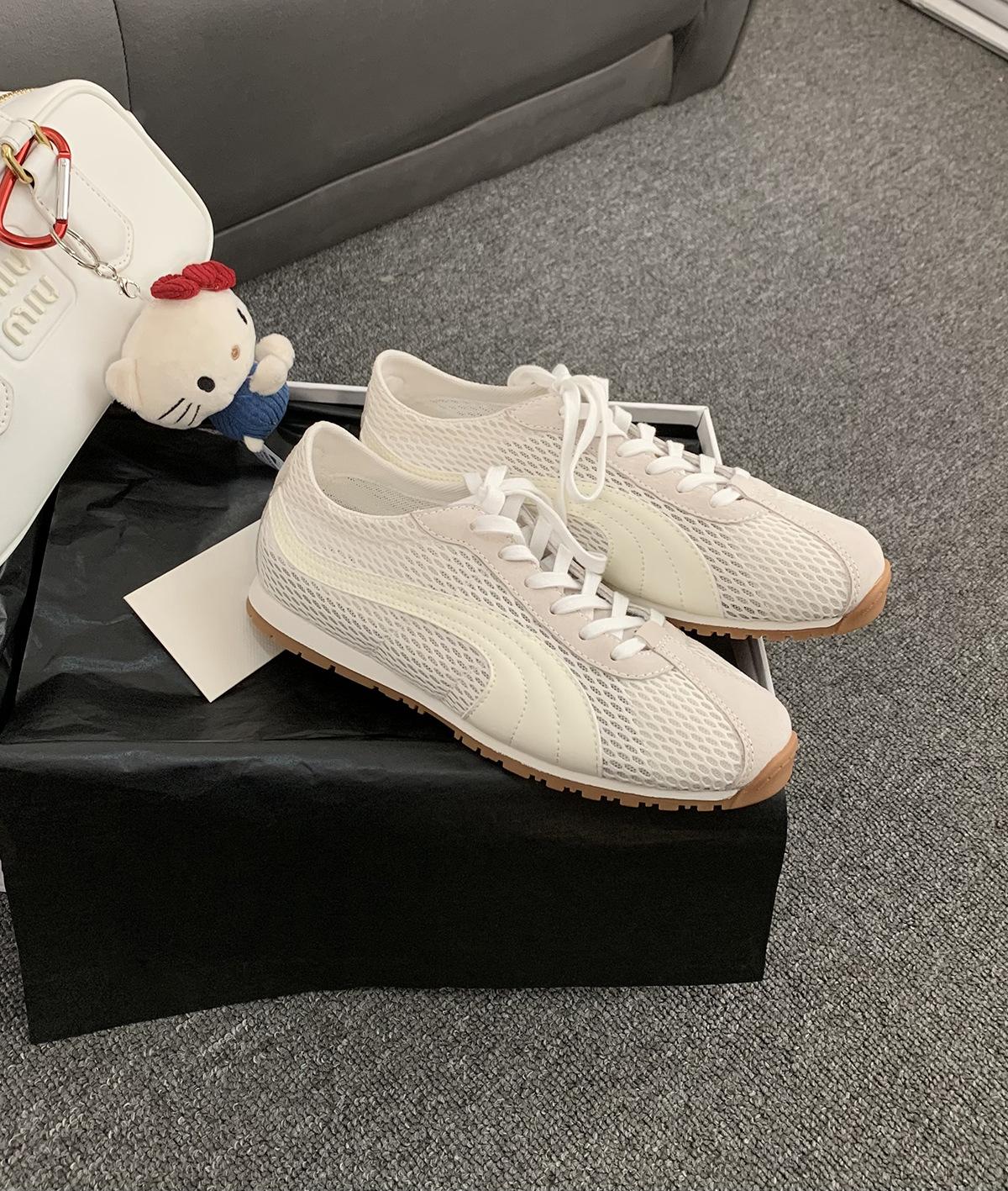 

Mesh striped lace-up German training shoes women s summer 2025 new fashion versatile sports leisure lightweight white shoes 40 грязно-белый