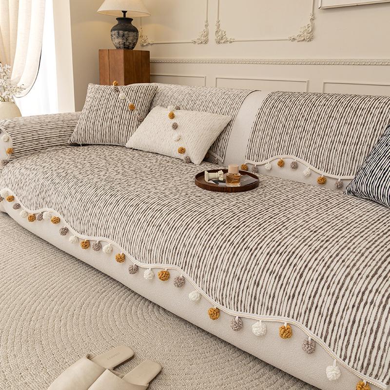 

Light luxury special-shaped sofa cushion four-season universal 2025 new high-end straight row seat cushion fixed non-slip cover 70*70cm