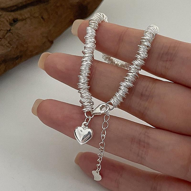 Glossy Heart Circle Bracelet - Women's Retro Luxury Silver Jewelry