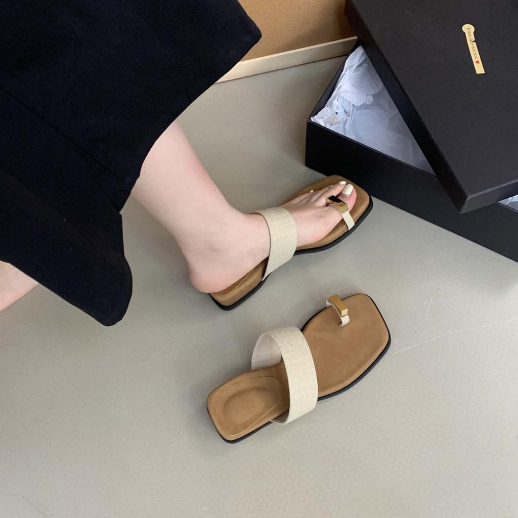 French Set of Toe Slope Heel Cool Slippers for Women's 2025 Summer New Holiday Beach Heightening Metal Buckle One-word Slippers