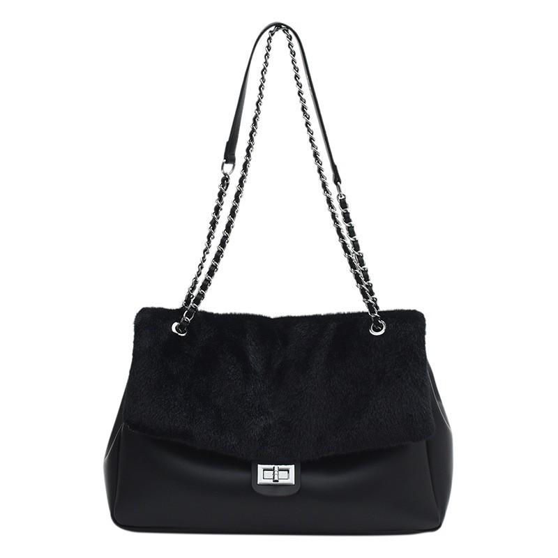 

French High-end Commuting Armpit Bag Women s Large Capacity Plush Tote Internet Celebrity Casual Airport чорний