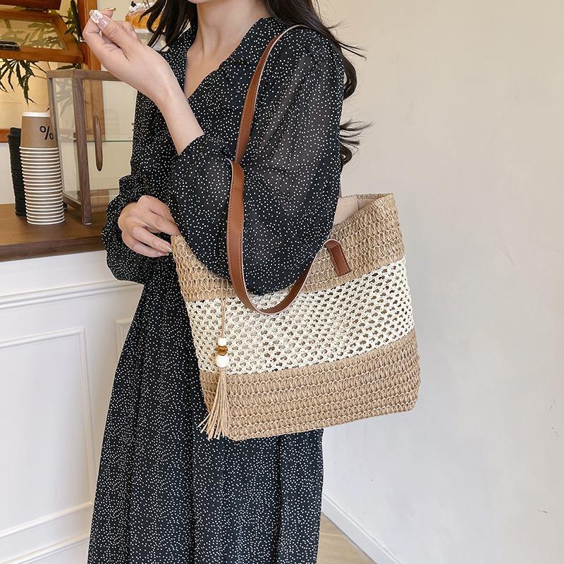 Summer Popular Vacation Style Casual Woven Bag Seaside Pastoral Fashion Versatile Commuter Shoulder Underarm Tote Bag Women