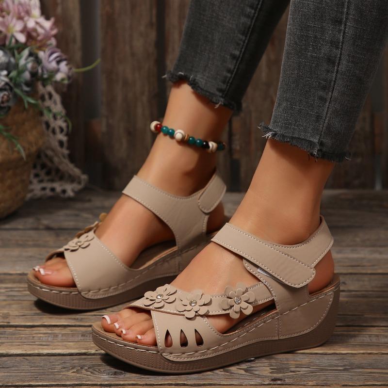 Summer new foreign trade large size wedge sandals flower decoration platform Velcro fish mouth beach shoes