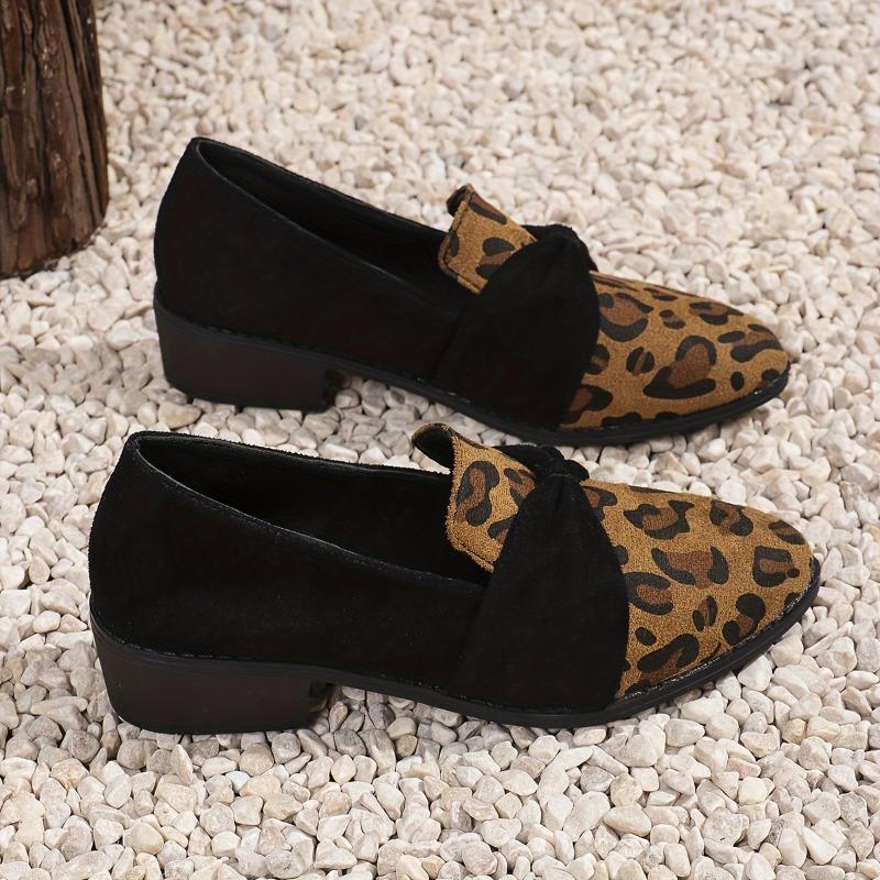 Women's Chic Oxfords with Leopard Print - Lightweight, Pointed Toe Flats Comfortable All-Season Shoes with Rubber Sole, Spike Embellishment