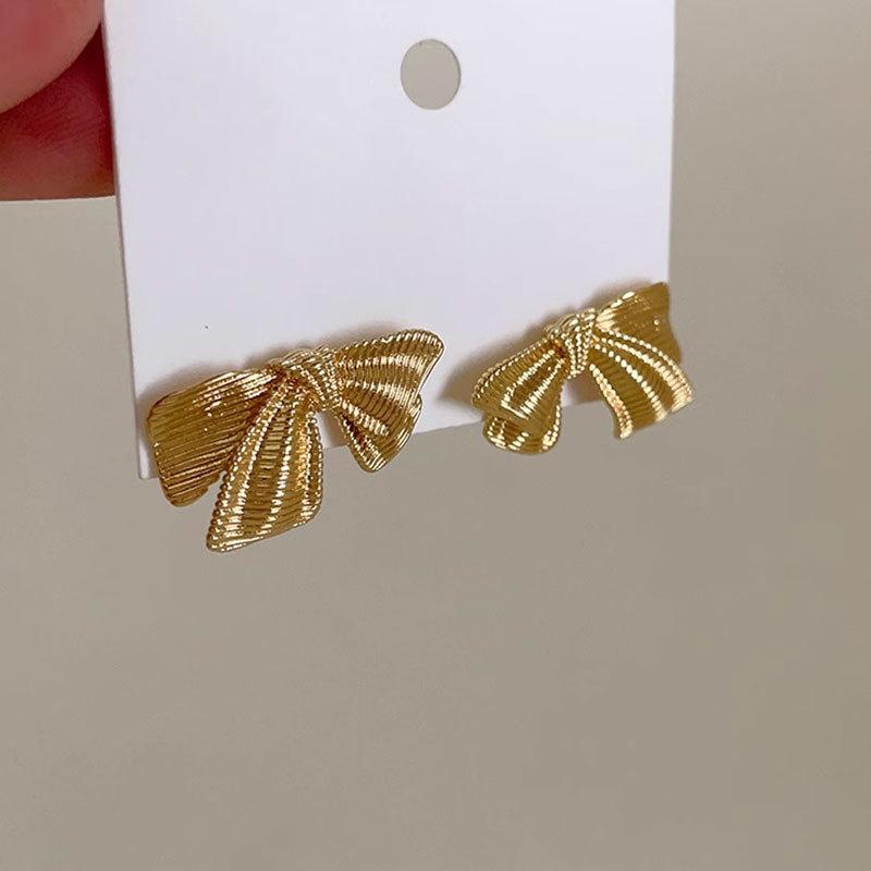 Towel Texture Bow Earrings for Women with Niche Design Retro Personality Simple and Versatile