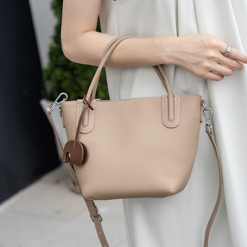 New First-layer Cowhide Vegetable Basket Bag Texture Versatile Simple Messenger Bag Commuter Shoulder Bucket Bag