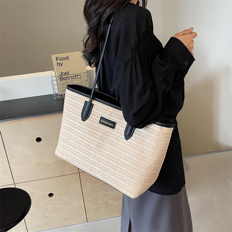 Commuter Large-capacity Bag Women's New Fashion Tote Bag