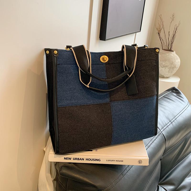 Korean version contrasting denim handbag women's 2025 new fashionable large-capacity tote bag retro messenger bag
