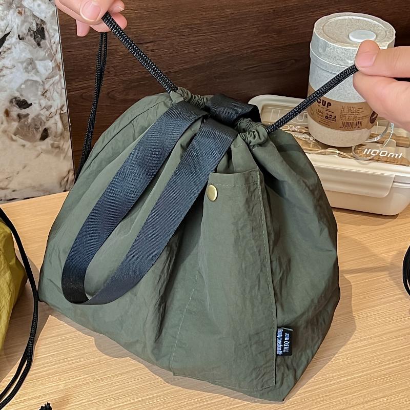 Lightweight Bento Box Bag with Insulation and Drawstring for Hassle-Free Outdoor Dining