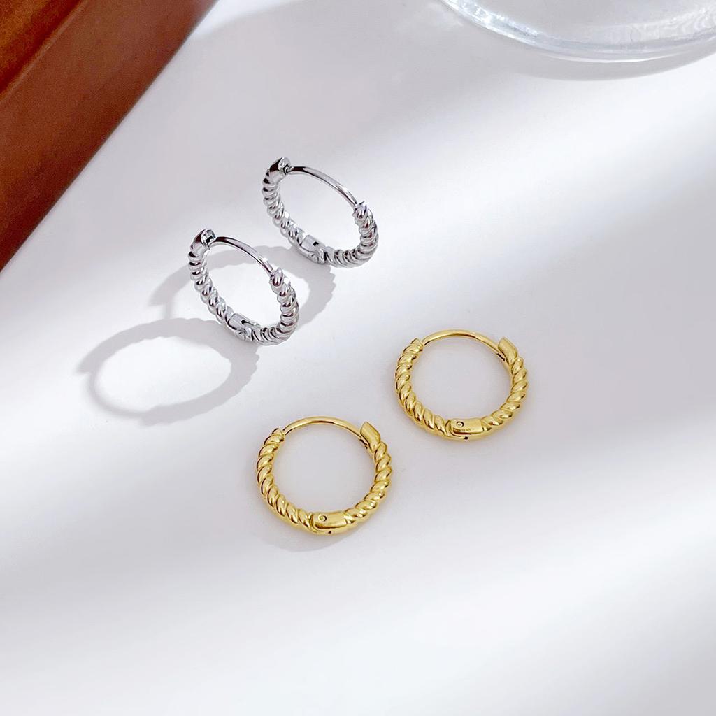 Stylish and Personalized Twist Woven Stainless Steel Round Earrings Simple and Exquisite Stud Earrings