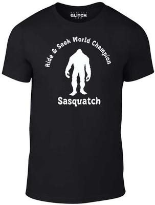 Sasquatch Versteckmeister T-Shirt - lustiges T-Shirt Bigfoot Monster Comic Legende