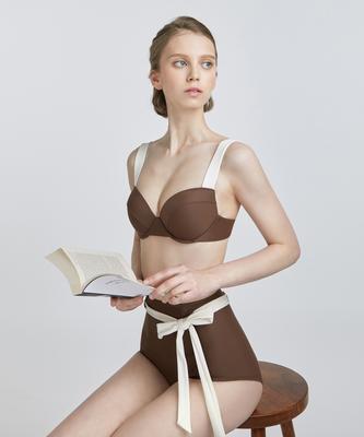 Badeanzüge – Bikinis