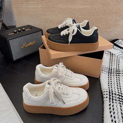 Internet celebrity trendy kleine witte schoenen dames 2025 nieuw mango hoofd muffin dikke zool verhogend brood casual board schoenen