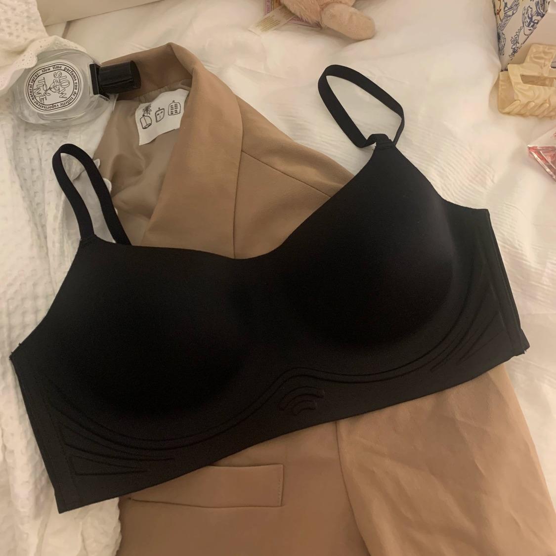 

Женские бюстгальтеры без бретелей, цельное нижнее белье, бюстгальтеры Push Up с открытой спиной для женщин, простое нижнее белье с подушечками, бюстгальтер 38/85AB