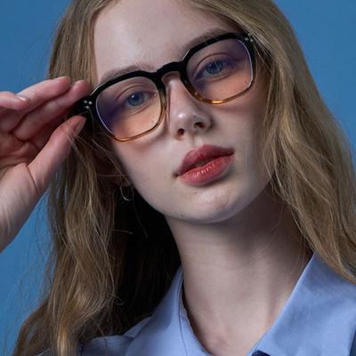 KOLEAT WOMEN Horn-rimmed Gradient Round Square Blue Light Blocking Glasses [GRBBR]
