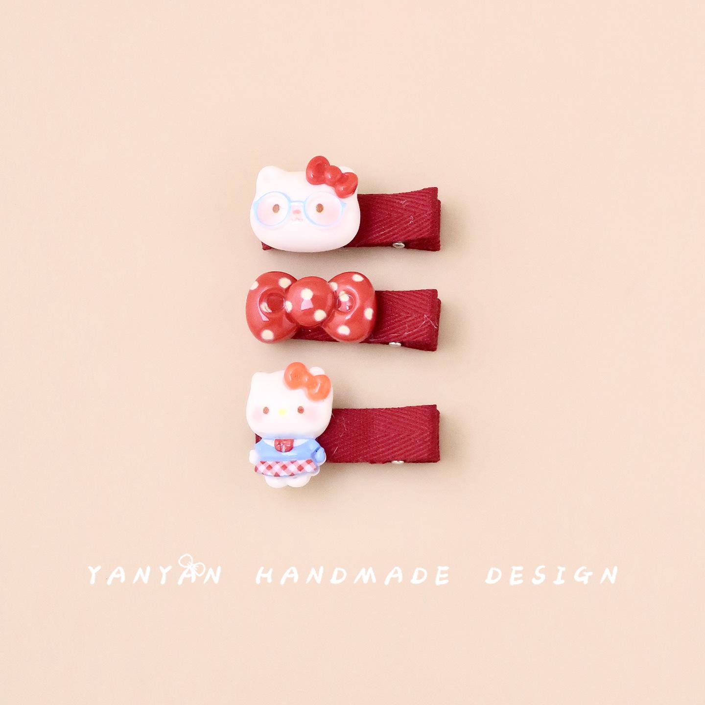 Non-Damaging Infant Toddler Red Cartoon Hair Clip: Festive Princess Fabric Hair Accessory for Girls Set of One