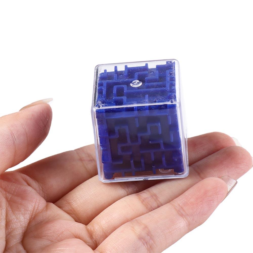 Intelligence Maze Toys Keyring Six-sided Rolling Ball Keychain 3D Maze Keychain Party Favors