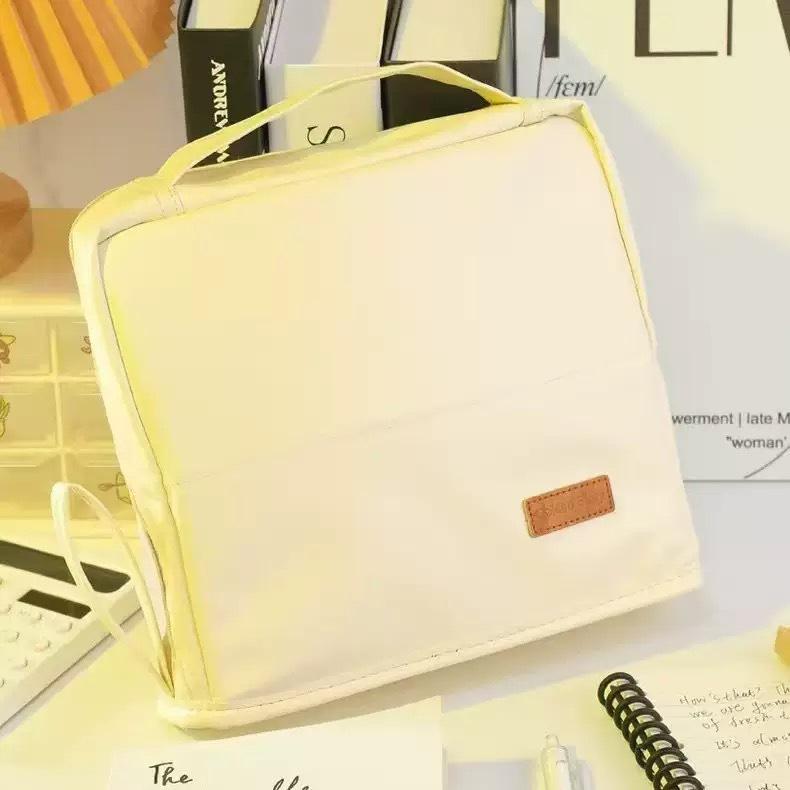 

Велика місткість Багатошаровий Стійкий Косметичка та Пенал 22*7*22