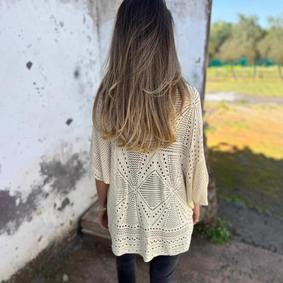 The New Autumn Style of Hollowed-out Half-sleeved Cardigan Is A Fashionable and Trendy Knitted Sweater Cardigan