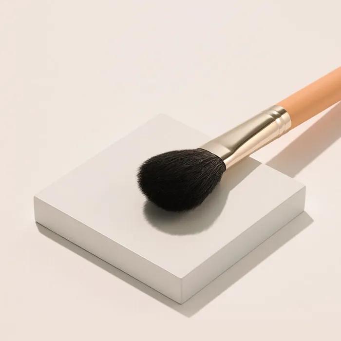

[Silver Color] The Tool Lab 157 Light Touch Blusher Brush